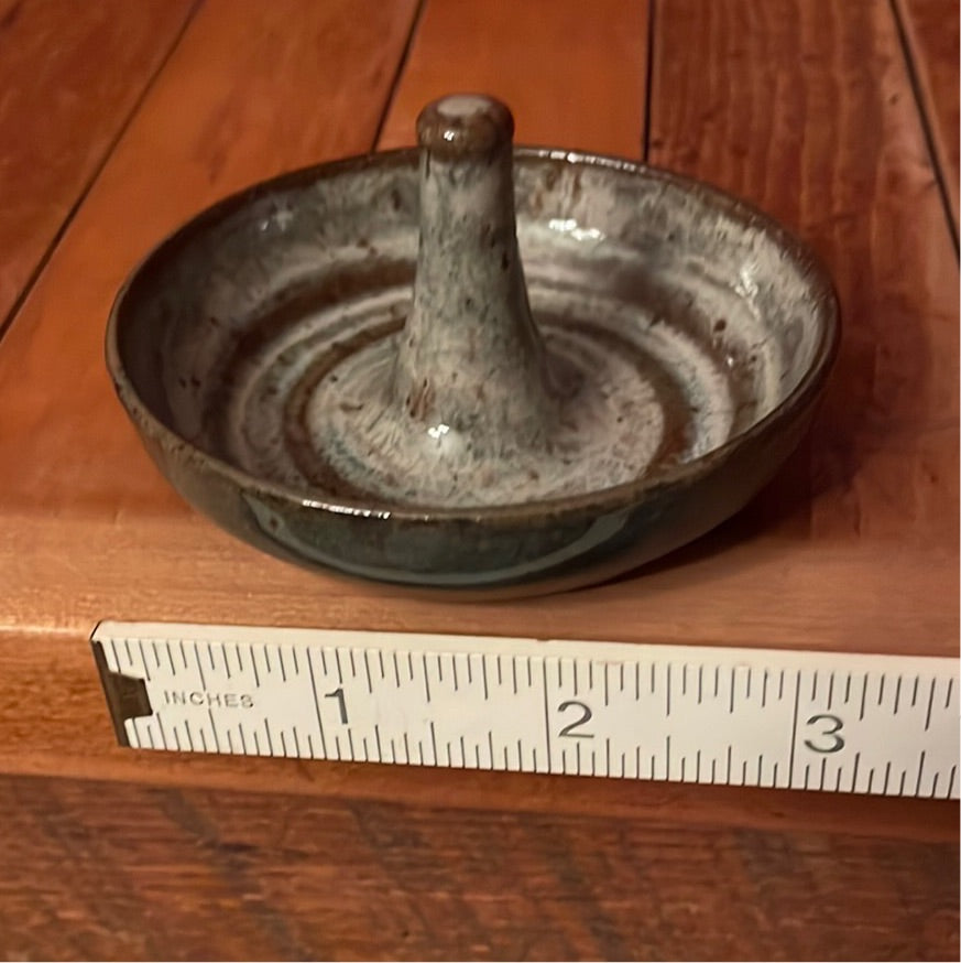 Ring holder