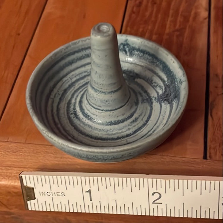 Ring holder